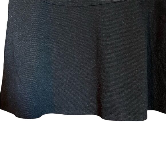 Athleta skirt. Size 4 - Picture 3 of 9